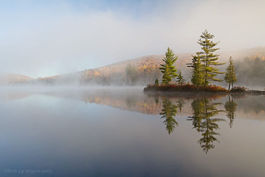 Ricker Pond - พิมพ์ Vermont Autumn - Misty Dawn, Fall in Vermont วอลล์เปเปอร์ HD