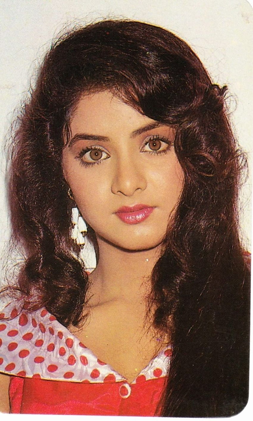 Best Divya Bharti. . Actresses, Bollywood actress, Divya Bharathi HD phone wallpaper