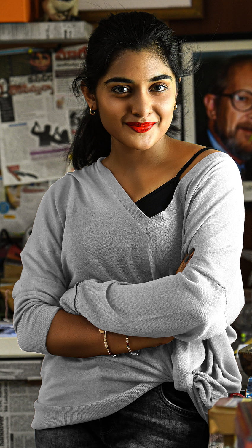 Nivetha Thomas, mallu actress, beautiful, talented HD phone wallpaper
