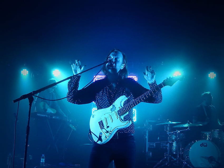 Two Door Cinema Club, Tufnell Park Dome - Wikimedia Commons HD wallpaper