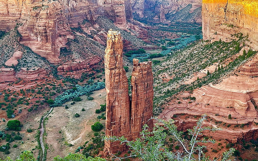 Spider Rock w Canyon de Chelly w Chinle, Arizona, pustynia, skały, usa, kamienie Tapeta HD