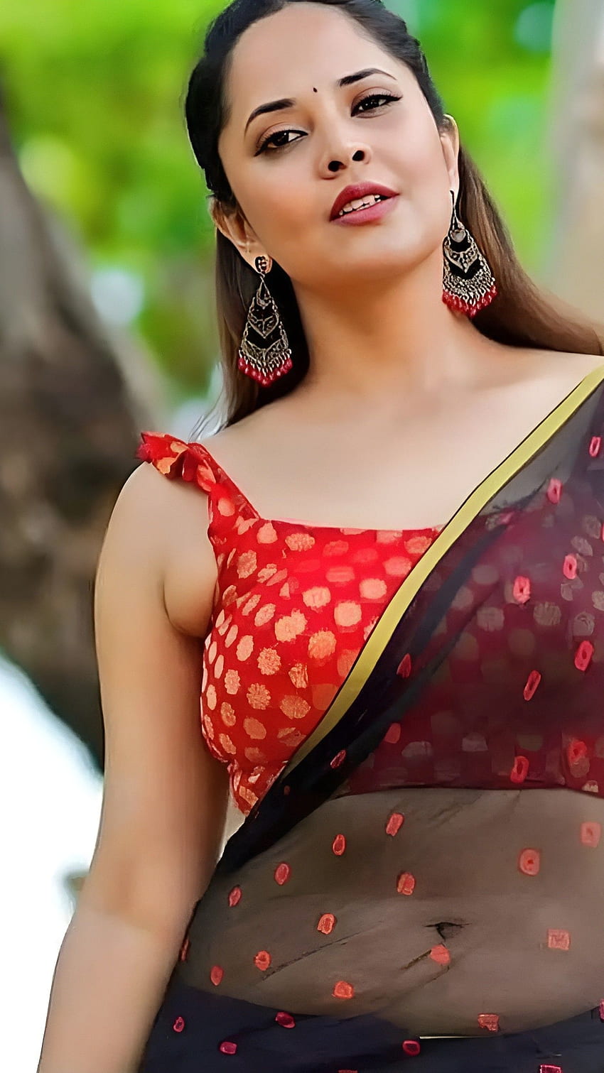 Anusuya Bharadwaj, telugu aktorka, kotwica, pępek, piękna sari Tapeta na telefon HD