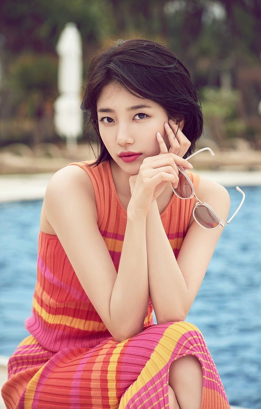 Bae Suzy Biography Weight Height Affairs Facts Income family HD phone wallpaper