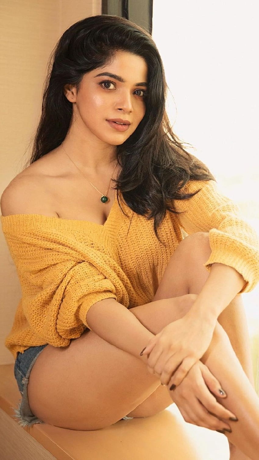 Divya Bharathi 12, Divya Bharathi, aktris, kecantikan, Mallu, Bollywood wallpaper ponsel HD