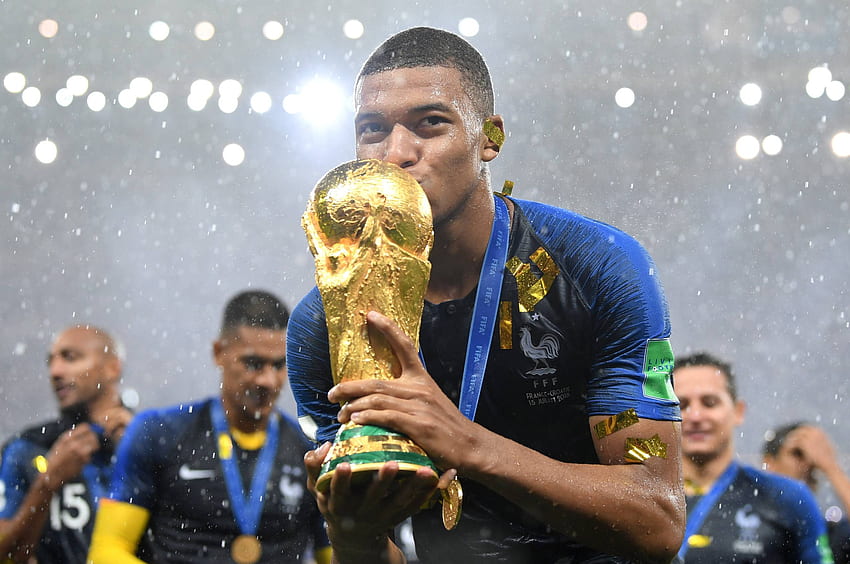 Kylian Mbappe Celebrates FIFA World Cup Win Chromebook Pixel , Sports , , and Background, Mbappe France 高画質の壁紙