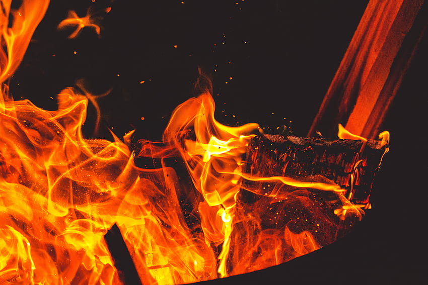 Огън, голям огън, пламък, искри, разни, разни, дърва за огрев HD тапет