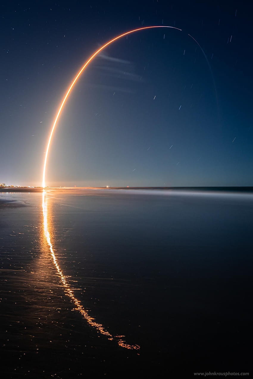 Grafico a lunga esposizione che ho catturato del recente lancio di SpaceX Starlink e del suo riflesso lungo la costa di Th nel 2020. Spacex rocket, Spacex rocket launch, Spacex, Starlink: Battle For Atlas Sfondo del telefono HD