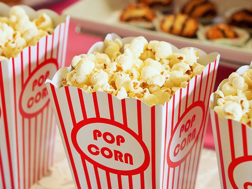 Selective Focus graphy of Popcorns · Stock, Poorn and Movie HD wallpaper