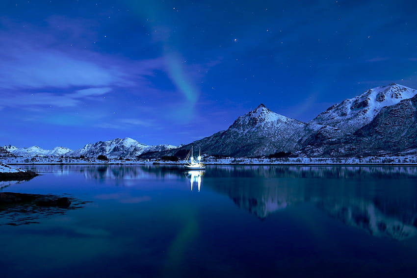 Lofoten Night Reflection, noche, barco, Noruega, nieve, luces polares fondo de pantalla