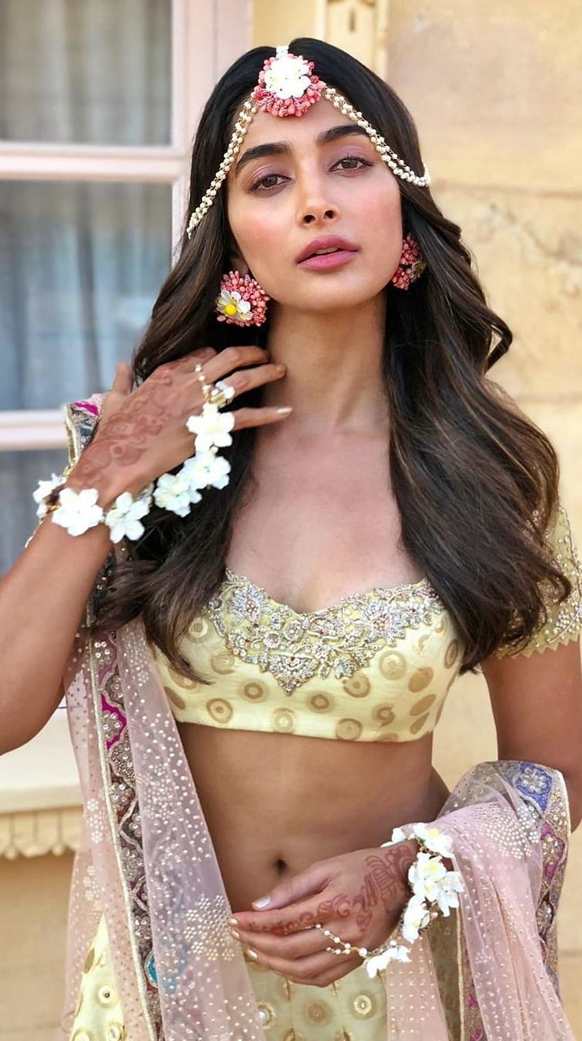 Pooja Hegde, mehrsprachige Schauspielerin HD-Handy-Hintergrundbild