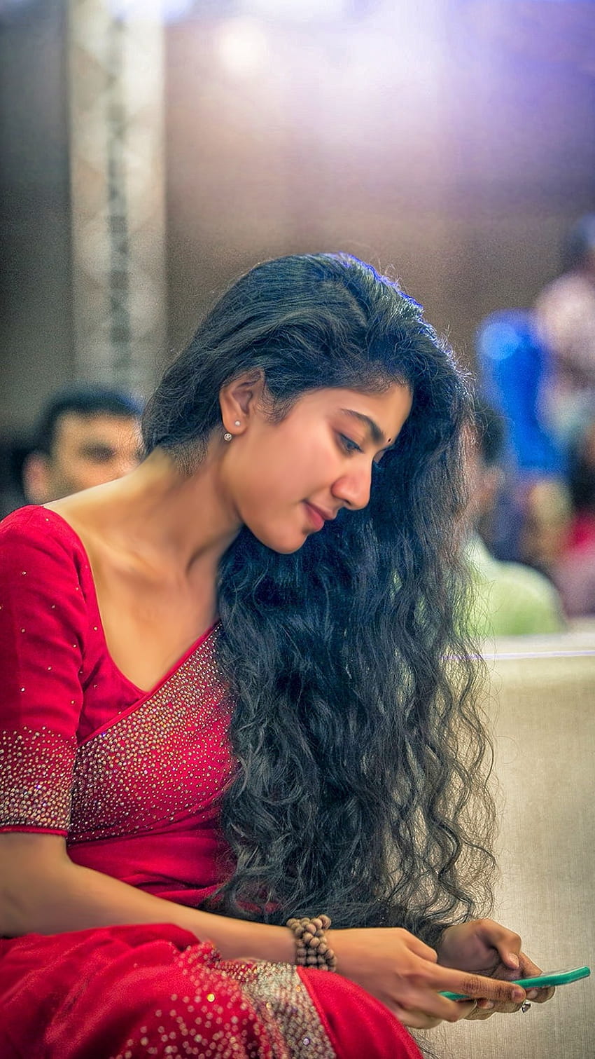 South Heroine, Sai Pallavi, wunderschöne Schauspielerin HD-Handy-Hintergrundbild
