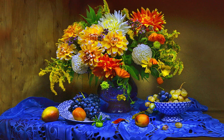 Autumn still life, beautiful, flowers, fruits, pears, plenty, colorful, bouquet, fall, vase, still life, autumn, grape HD wallpaper