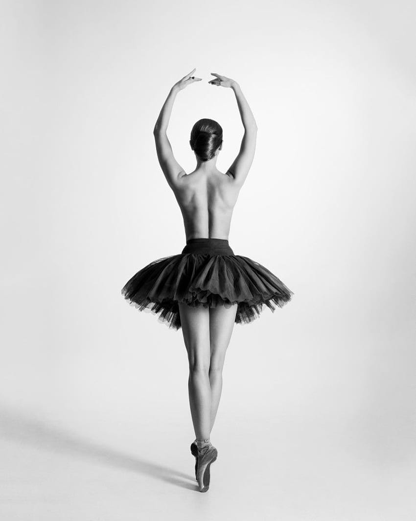 Black and white trace of a topless ballet dancer HD phone wallpaper