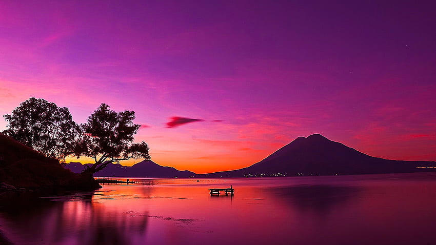 Езерото Атитлан, Гватемала, лилаво небе, дървета, природа, здрач, зарево, езеро HD тапет