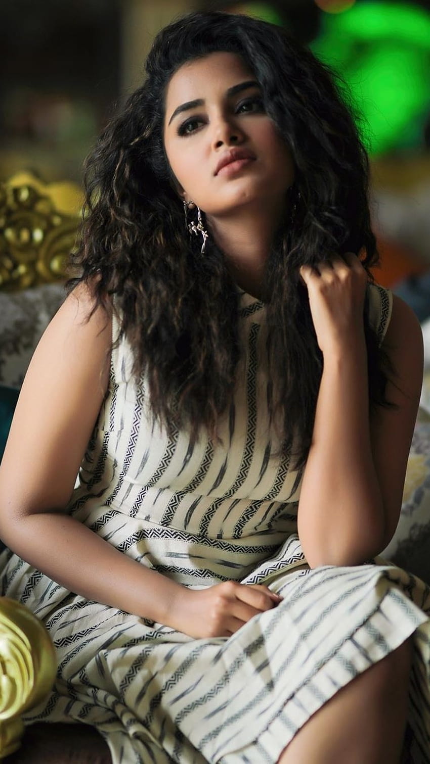 Anupama Parameswaran, aktorka Anupama Parameswaran Tapeta na telefon HD