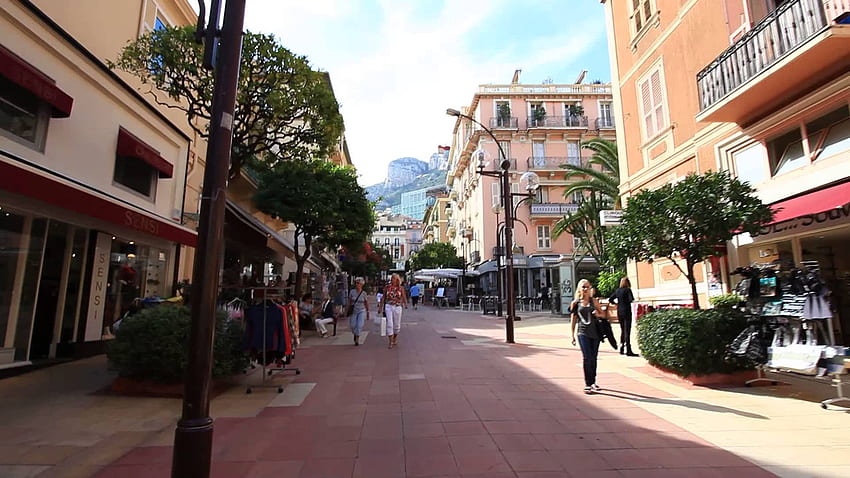 Fransa'nın güneyindeki Monaco sokaklarında yürüyüş, Monte Carlo France HD duvar kağıdı