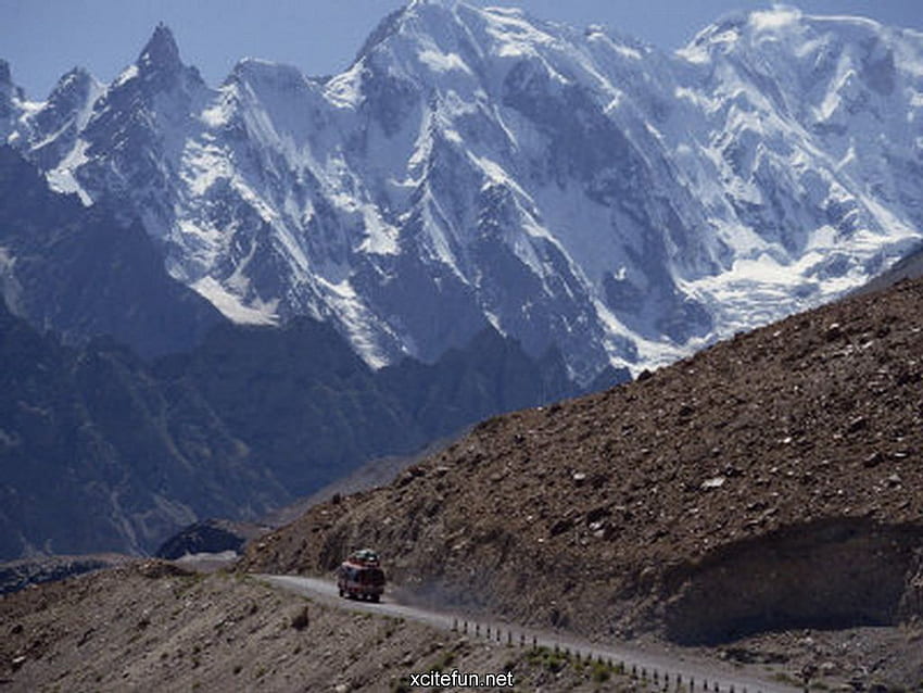 The Karakoram Highway (KKH) is the highest paved international road HD wallpaper