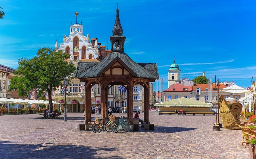 Rzeszow, Poland, bicycles, Poland, town, well HD wallpaper