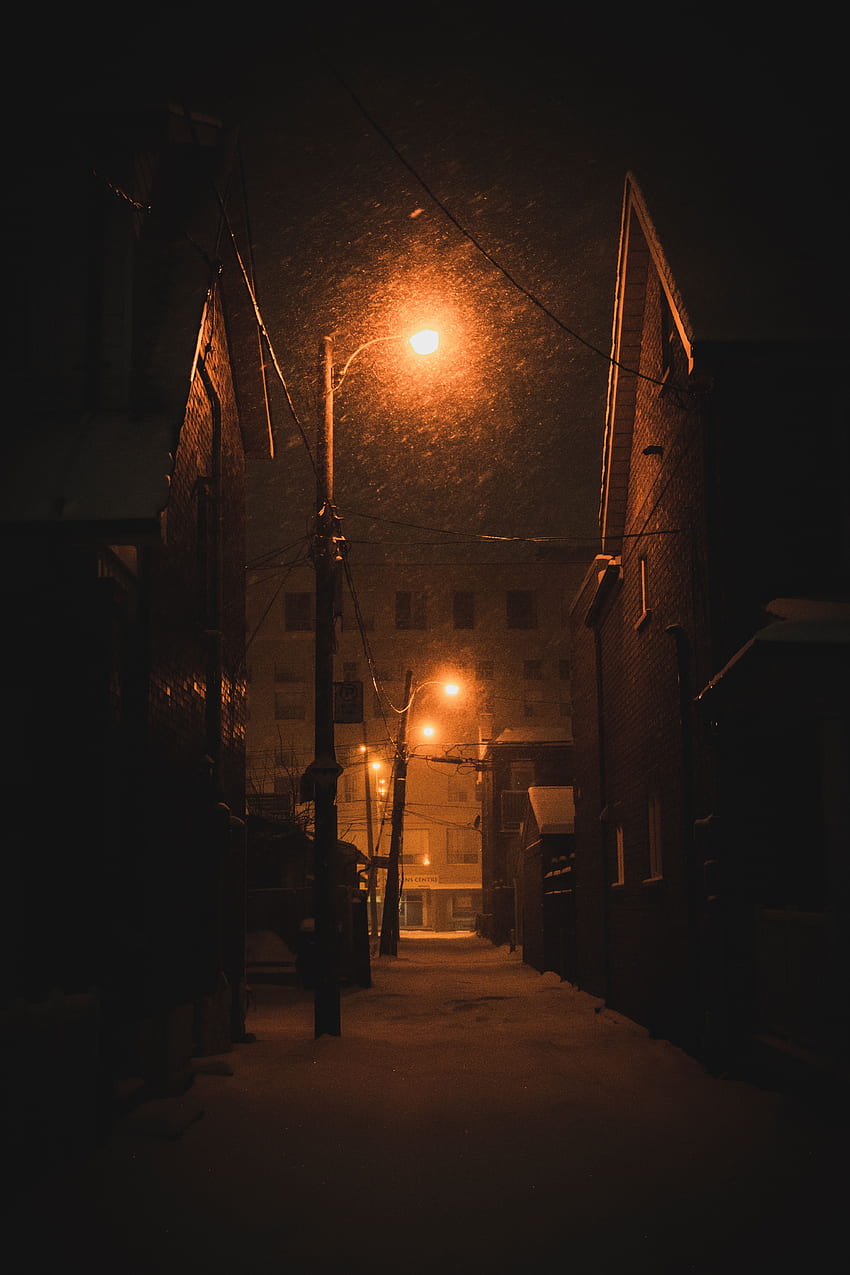 ฤดูหนาว แสงไฟ ความมืด โคมไฟ เมืองกลางคืน ถนน พายุหิมะ วอลล์เปเปอร์โทรศัพท์ HD
