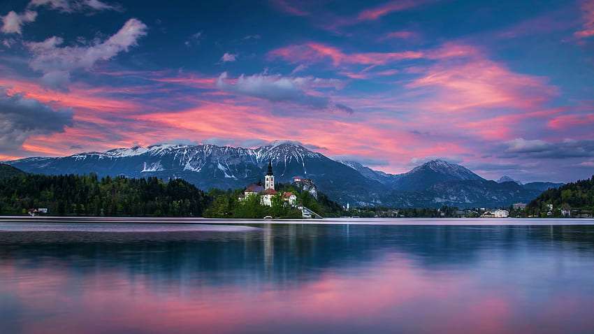 Jezioro Bled, Słowenia, wyspa, chmury, kolory, góry, kościół, woda, zachód słońca, odbicia, kraj Tapeta HD
