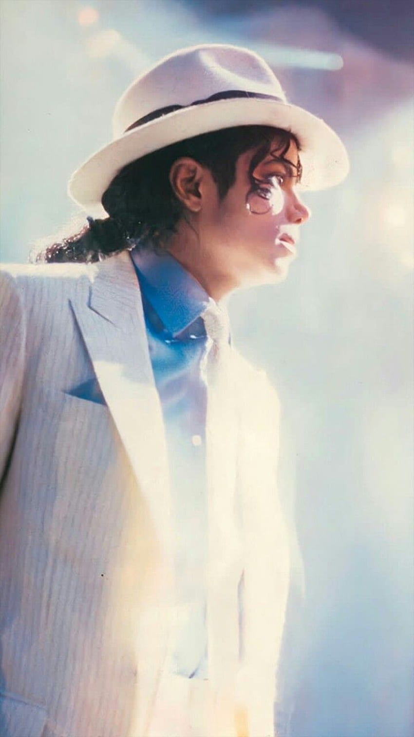 Anioł odkryty przez renaataa. Michael Jackson gładki przestępca, plakat Michaela Jacksona, uśmiech Michaela Jacksona, Michael Jackson Smooth Criminal Tapeta na telefon HD