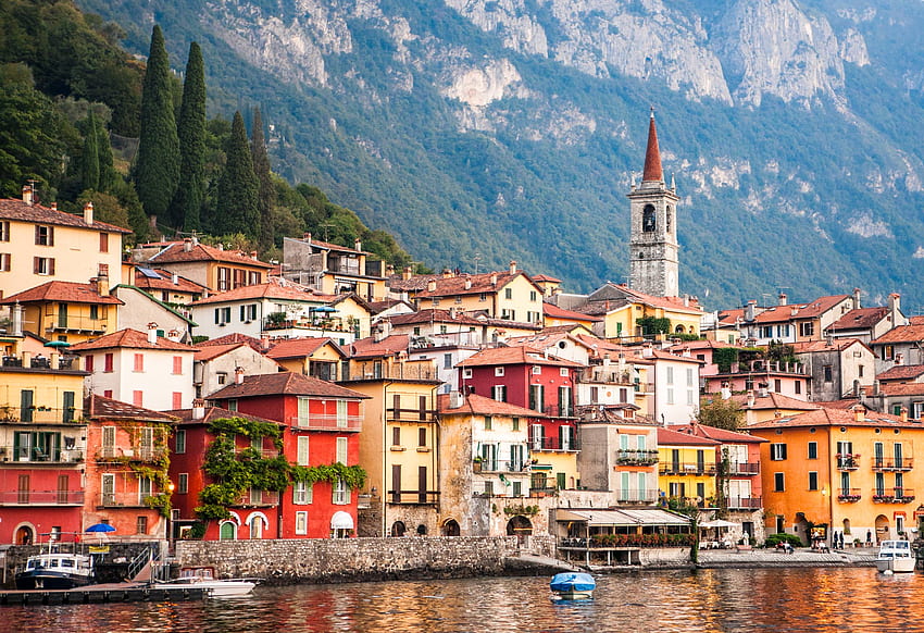 The Town of Varenna on Lake Como, Italy - James Brandon HD wallpaper