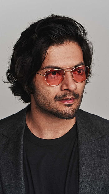 Ali Fazal – Films, Biographies et Listes sur MUBI, khamoshiyan HD ...