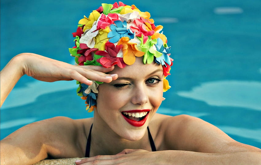 Frida Gustavsson, blue, casque, model, smile, girl, woman, summer, helmet, green, yellow, red, pool, water HD wallpaper