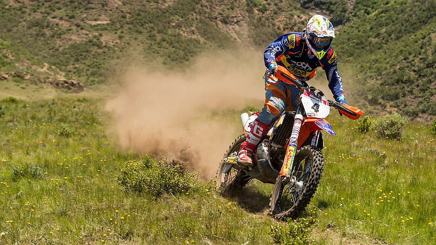 Graham Jarvis And Alfredo Gomez Go Head To Head For The Podium. Roof Of Africa: Day 3 HD wallpaper