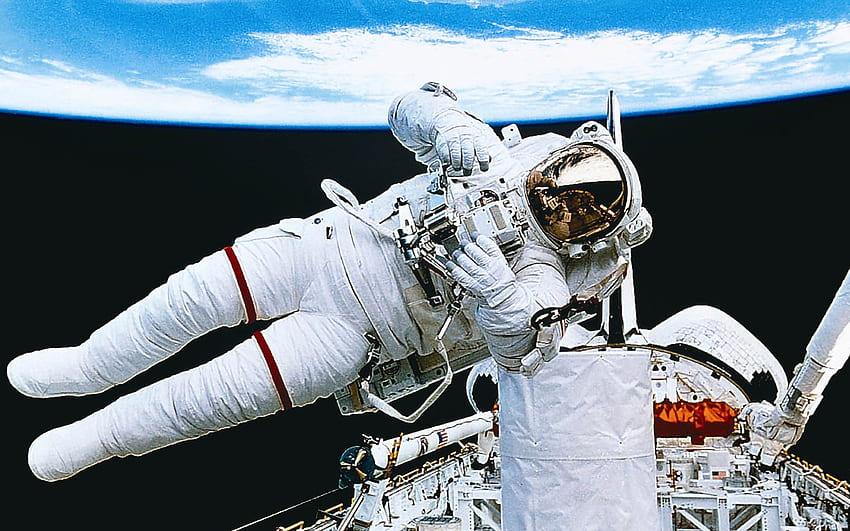 Astronot luar angkasa Bumi mengorbit ruang berjalan, Spacewalk Wallpaper HD