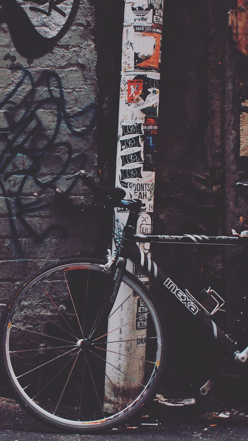 Bicycle, Mountain Bike, Bicycle Wheel, Street Art, Wall. Bicycle , iPhone , iPhone hipster, Road Bike HD phone wallpaper