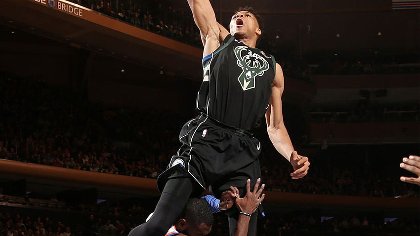 Ansehen: Giannis Antetokounmpo von Milwaukee Bucks springt über New York, Giannis Antetokounmpo Dunk HD-Hintergrundbild