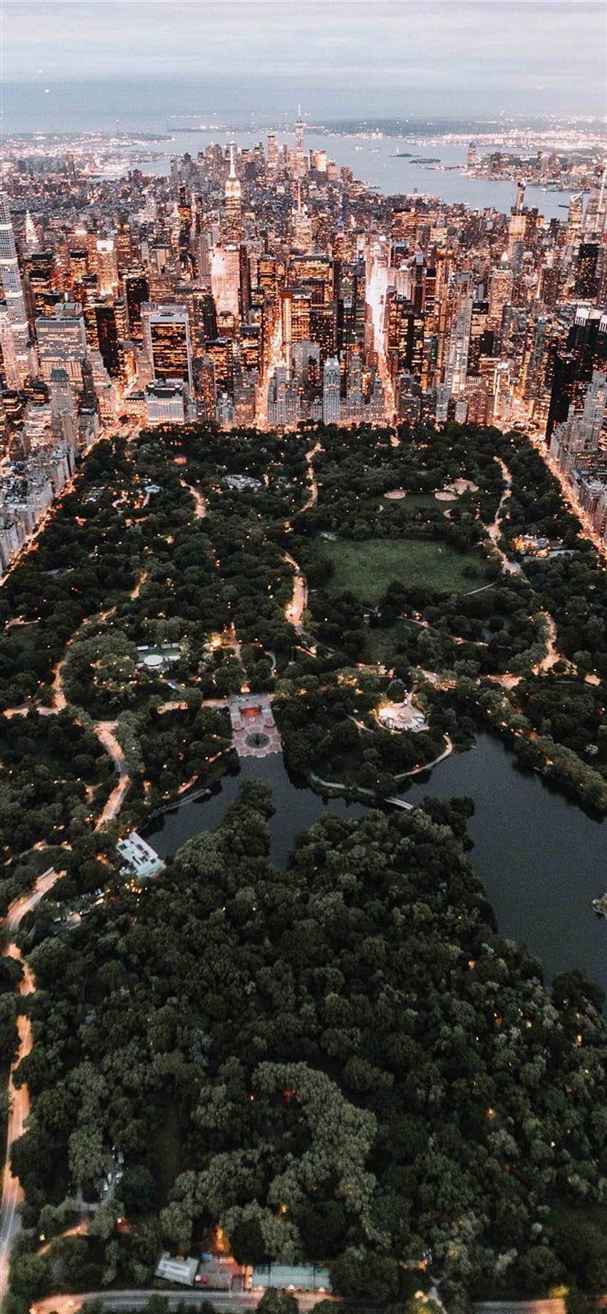 ニューヨーク市の上空から見たセントラルパークのiPhone X。 壮大な風景画, 風景画, 風景画 HD電話の壁紙
