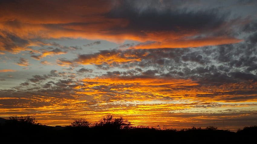 pomarańczowe i szare zachmurzone niebo Tapeta HD