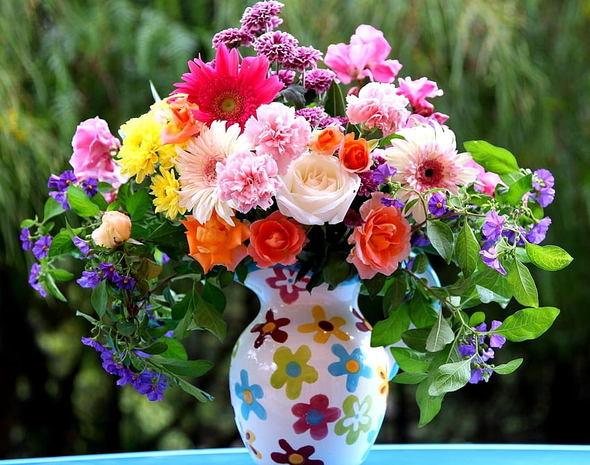 Kwiaty, róże, goździki, gerbery, bukiet, dzbanek, kombinacja Tapeta HD