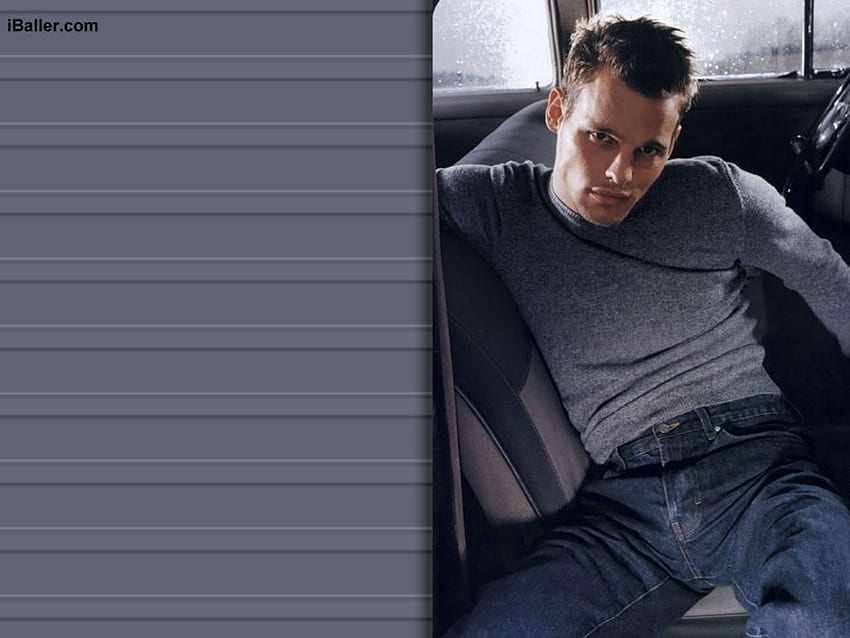 Justin Chambers, blue sweters, actor, cute, bad boy, male, jeans HD wallpaper