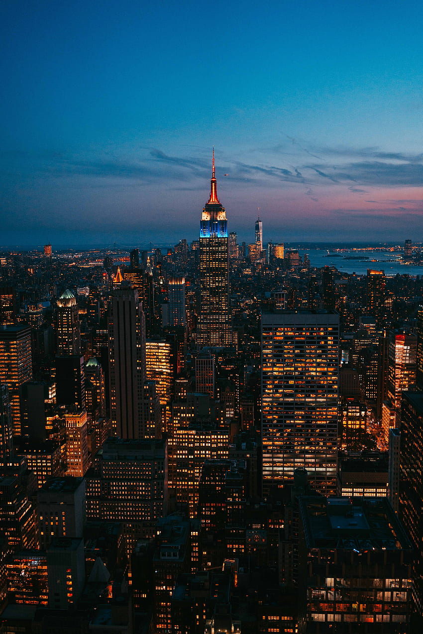 ciudades, estados unidos, rascacielos, vista desde arriba, ciudad de noche, luces de la ciudad, estados unidos, megapolis, megalópolis, nueva york fondo de pantalla del teléfono