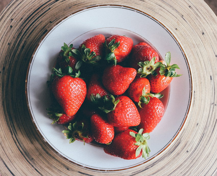Food, Strawberry, Berries, Plate, Ripe HD wallpaper