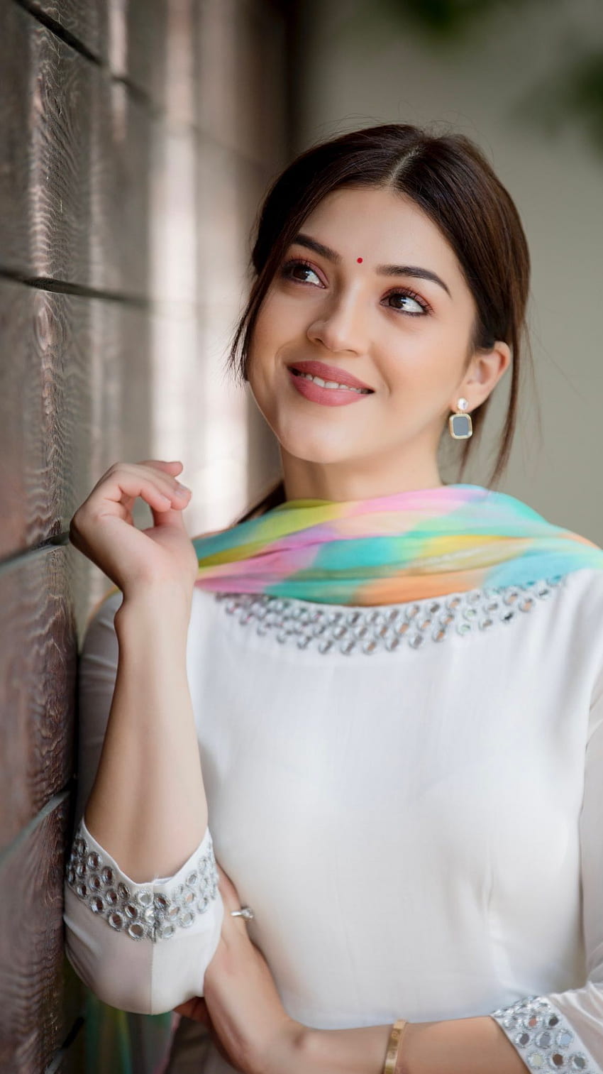 Мехрин Пирзада, телугу актриса, модел HD тапет за телефон