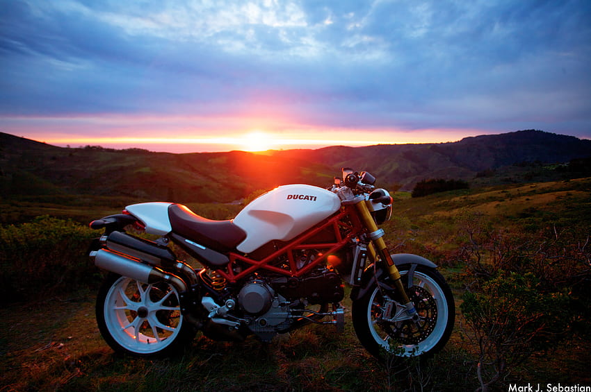 Ducati, tramonto, moto, moto, sole Sfondo HD