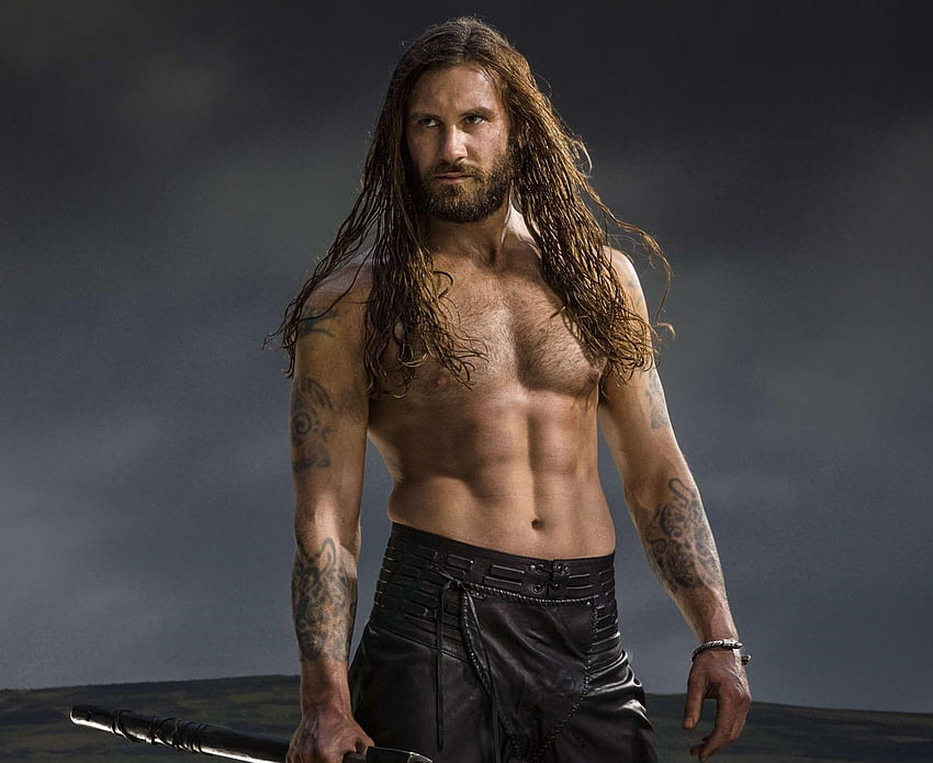 Rollo from “Vikings” (Clive Standen) makes me feel like a cavewoman and I am all about that. – Random Hot Guys HD wallpaper
