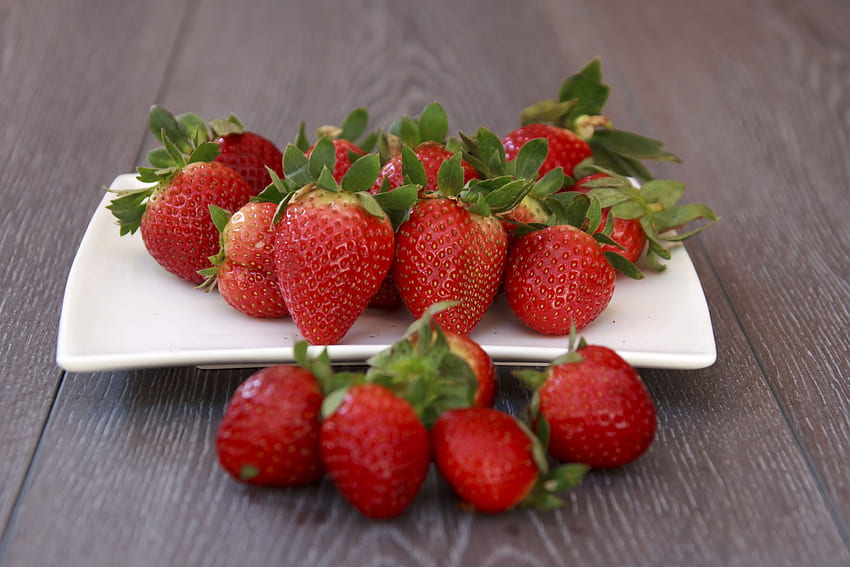 Food, Strawberry, Berries, Plate, Ripe HD wallpaper