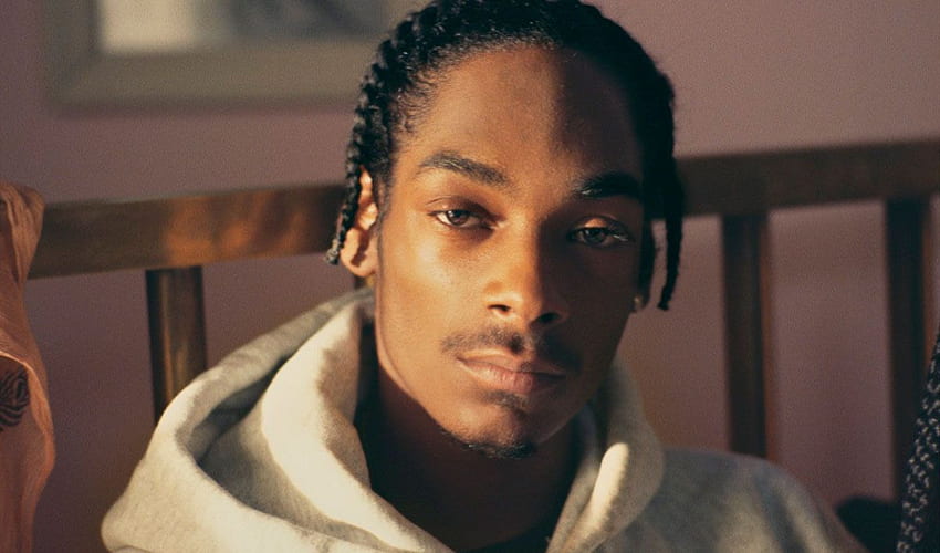 Grafiker, die Hip Hop eingefangen haben, von der alten Schule bis in die 90er Der künstlerische, junge Snoop Dogg HD-Hintergrundbild
