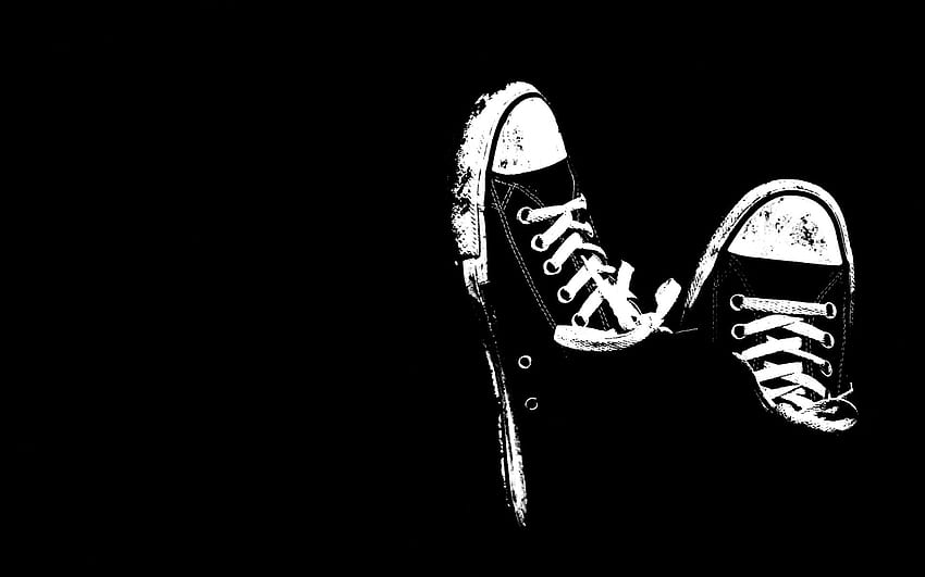 Представям всеки, който някога съм харесвал, напълно лишен от повторения (96% сигурен). Черно , Черно-бели обувки, Обувки, Cool Black and White HD тапет