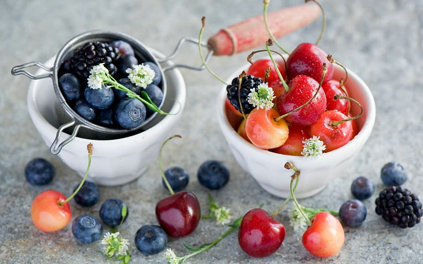 Fresh Summer Berries, cherries, blueberry, berries, berry, fresh, summer, blueberries, cherry HD wallpaper