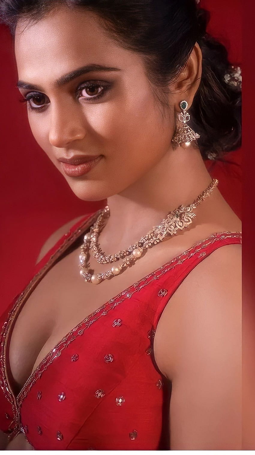 Рамя Пандиан, тамилска актриса HD тапет за телефон