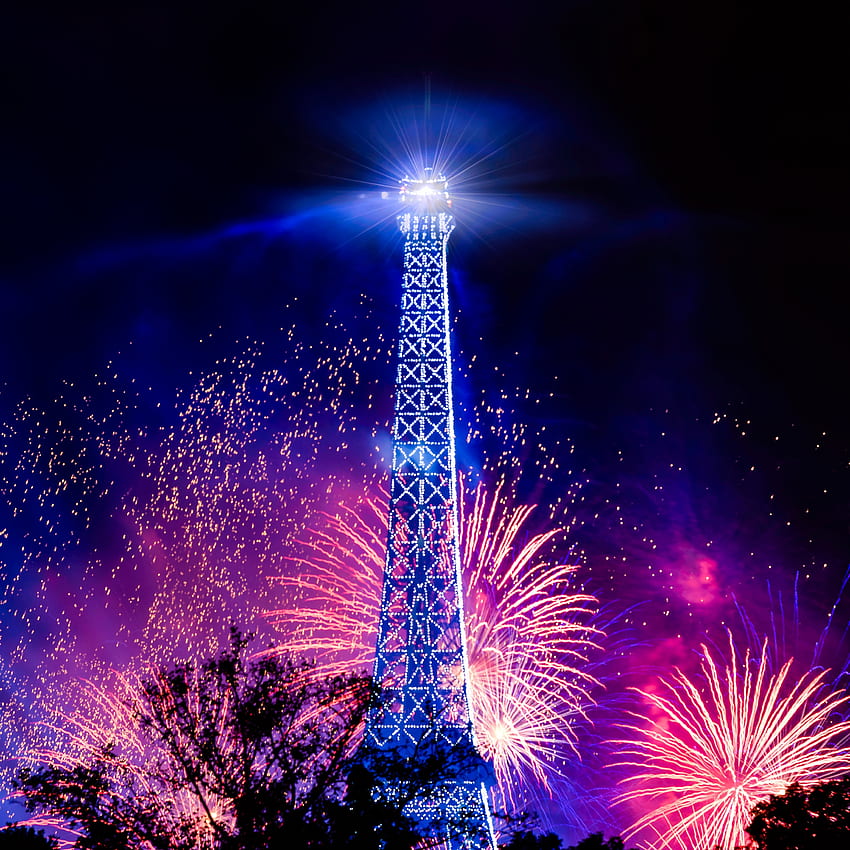 Menara Eiffel , Kembang Api, Hari Bastille, Malam, Paris, Dunia, Menara Eiffel wallpaper ponsel HD