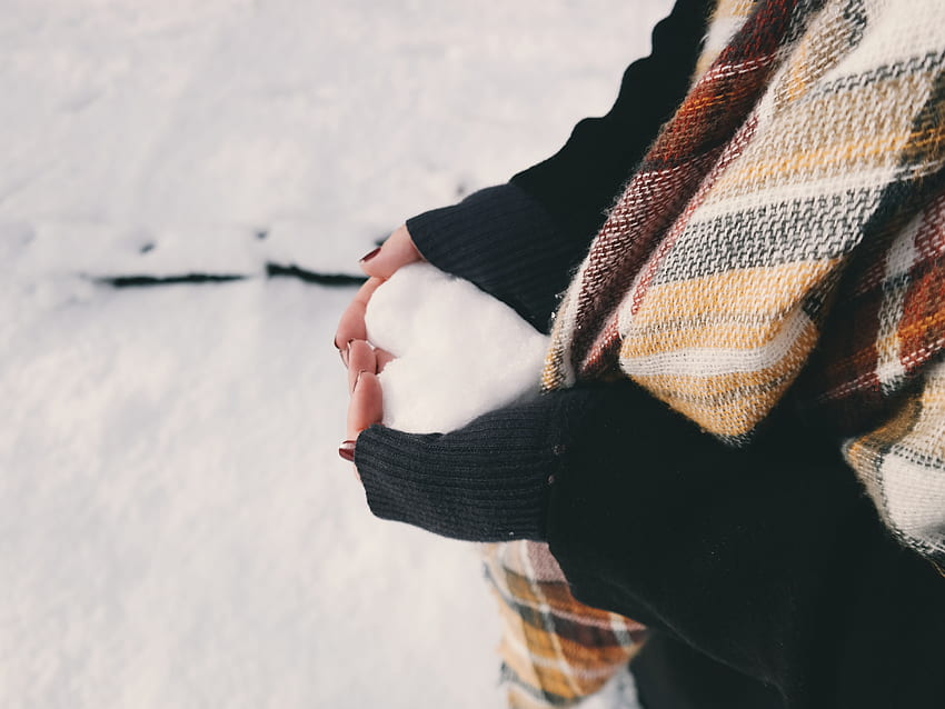 Snow, Love, Hands, Heart, Scarf HD wallpaper