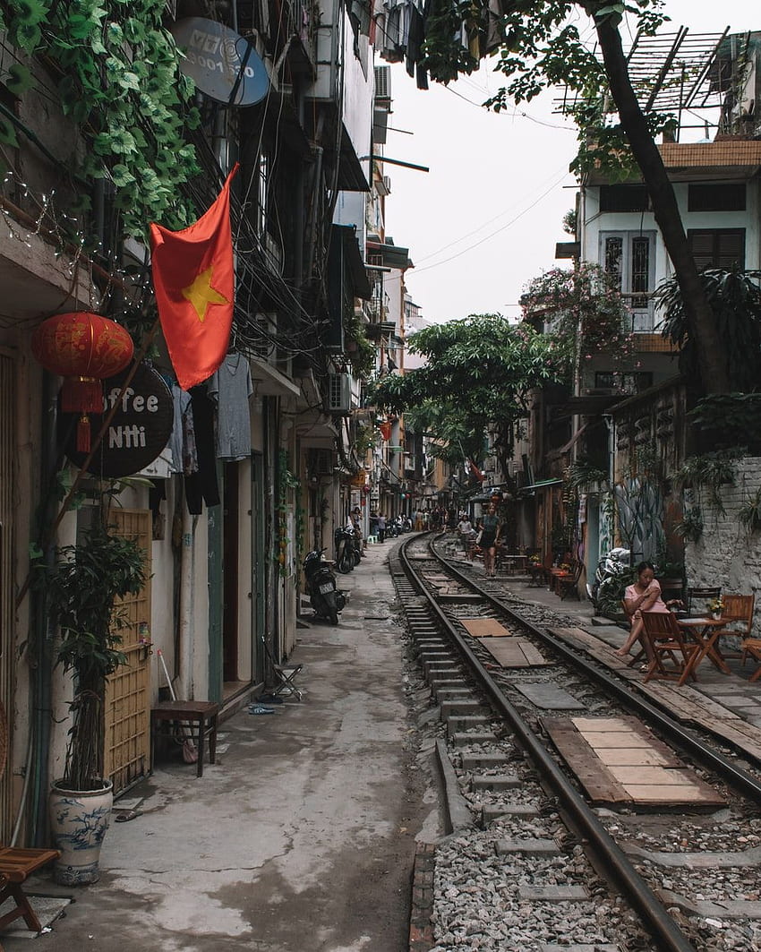 Calle del tren, Hanoi, Vietnam. fondo de pantalla del teléfono