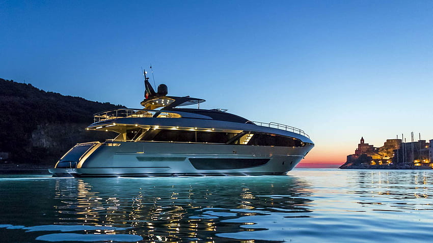 Wypożyczalnia łodzi: Luksusowy jacht Tapeta HD